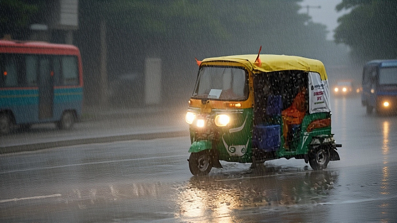 Heavy Rain Alert in Eastern UP: Varanasi and 16 Other Districts Braced for Torrential Downpours